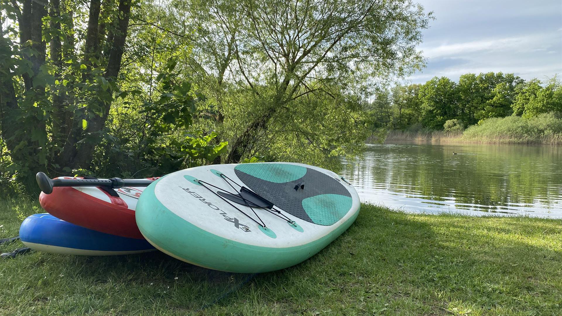 Den See direkt vor der Schiebetür